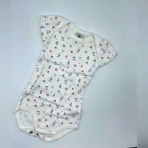 Petit Bateau- Short sleeve body suit with Marine thème.